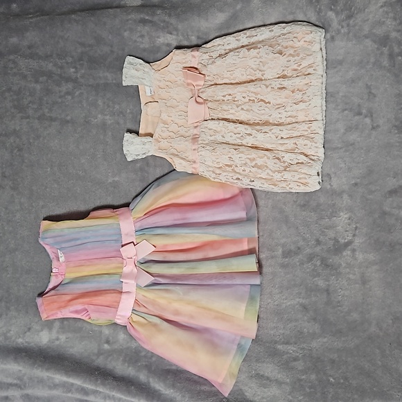 Bundle of 2 Adorable 3-6 Month Infant Dresses - Picture 1 of 10